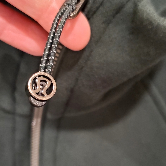 Lululemon Scuba Oversized Funnel Neck 1/4 Zip Pullover, Rainforest GreenWm's M/L - Picture 6 of 16